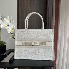 Christian Dior Shopping Bags